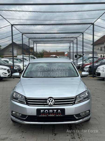 Volkswagen Passat B7 N A V I / N O V