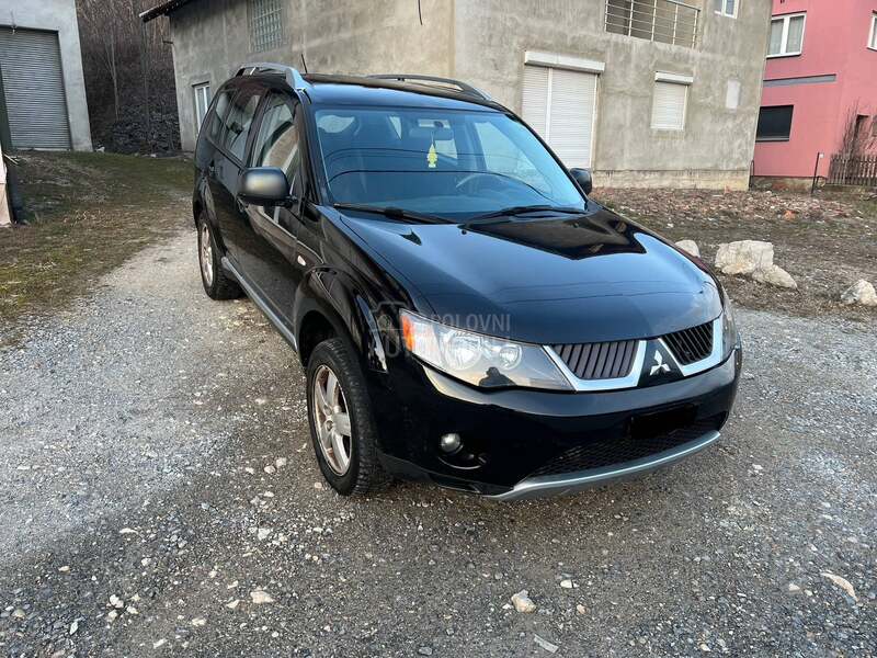Mitsubishi Outlander 