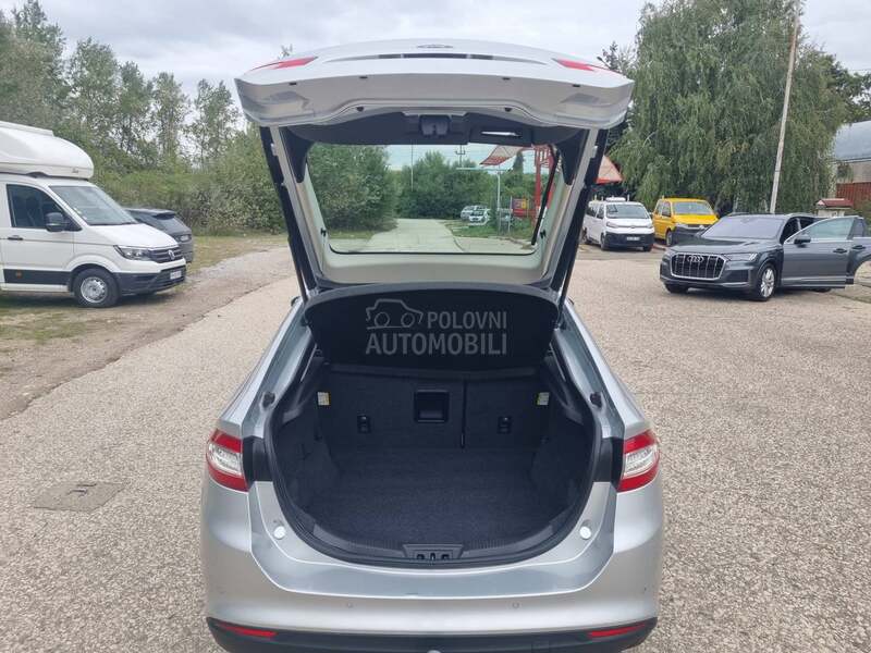 Ford Mondeo TITANIUM