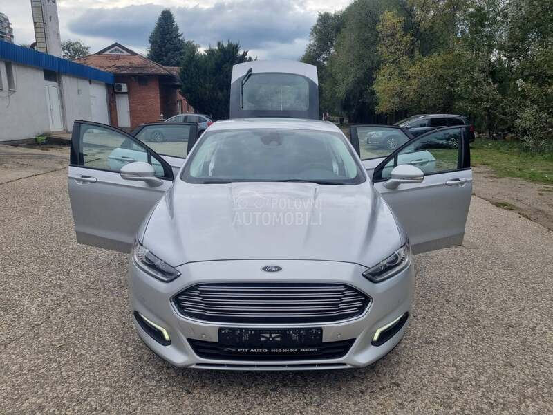 Ford Mondeo TITANIUM