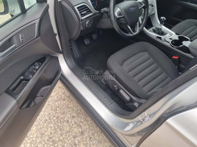 Ford Mondeo TITANIUM