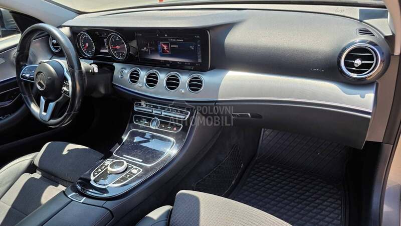 Mercedes Benz E 220 E Clasa  Avangart