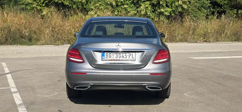 Mercedes Benz E 220 E Clasa  Avangart