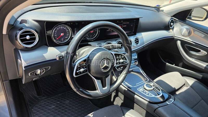 Mercedes Benz E 220 E Clasa  Avangart