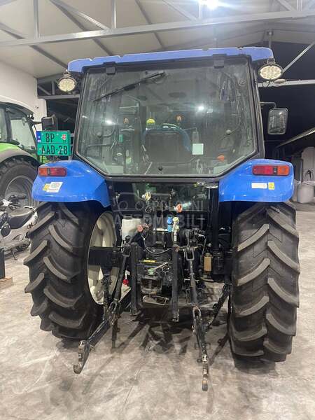 New Holland T5060