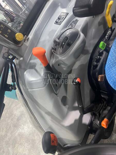 New Holland T5060