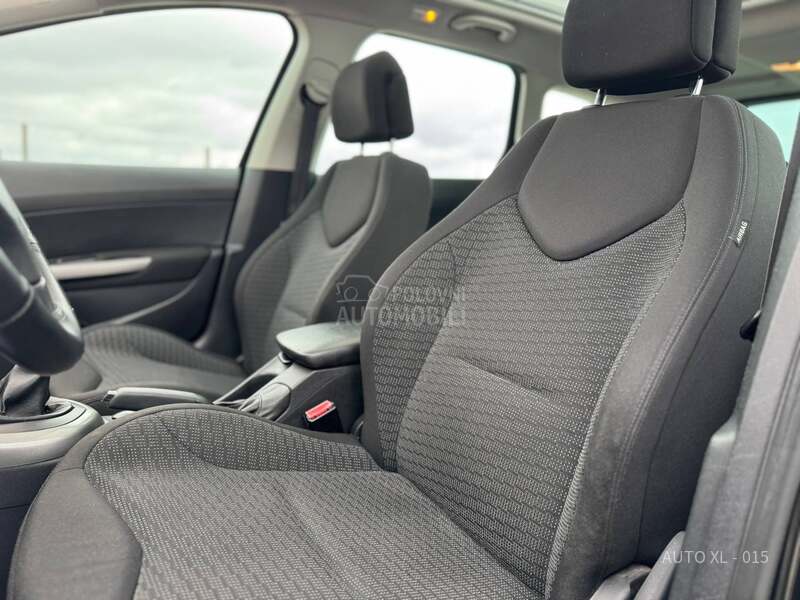 Peugeot 308 1.6 HDI / PANO