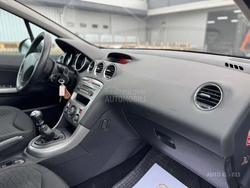 Peugeot 308 1.6 HDI / PANO