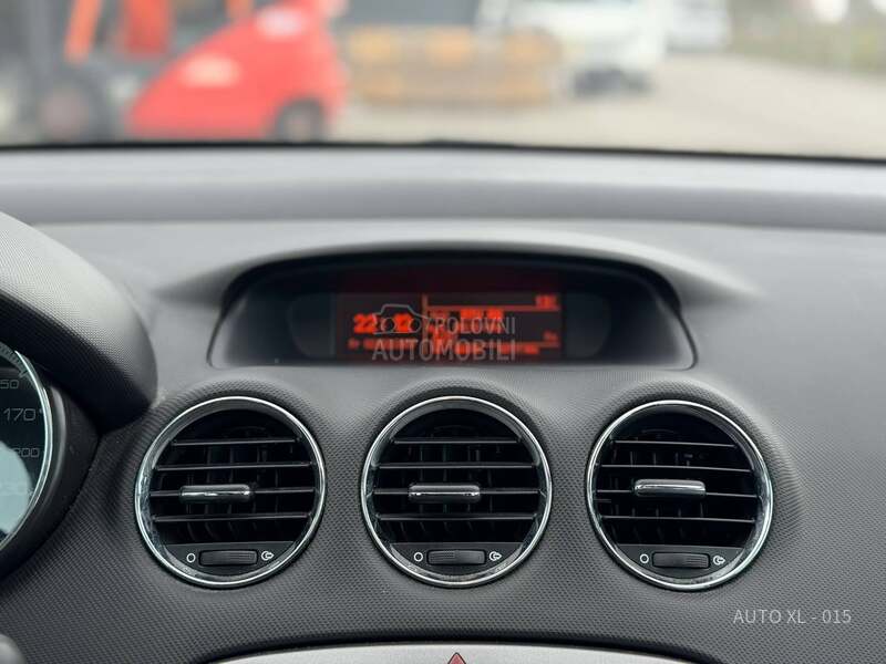 Peugeot 308 1.6 HDI / PANO