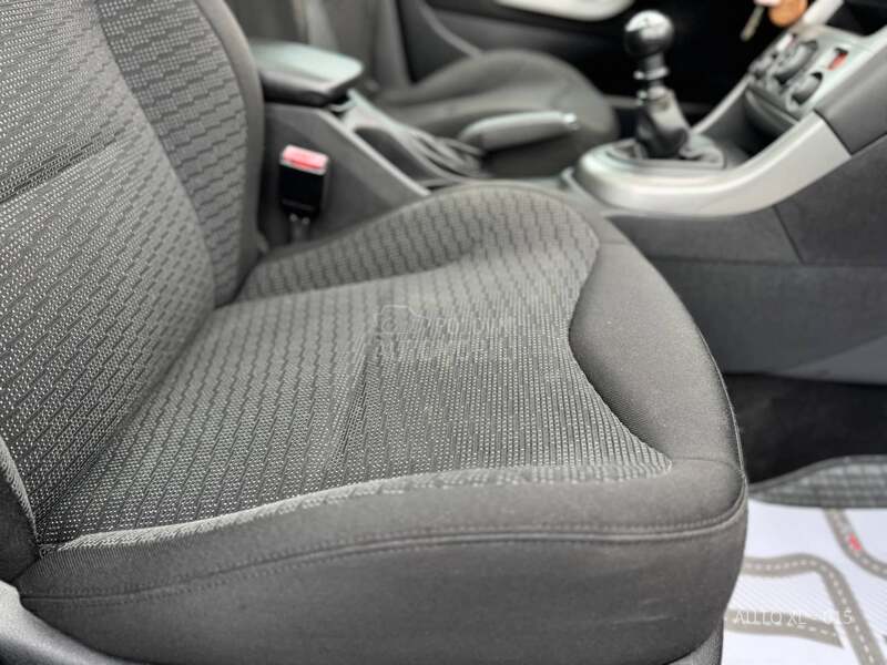 Peugeot 308 1.6 HDI / PANO