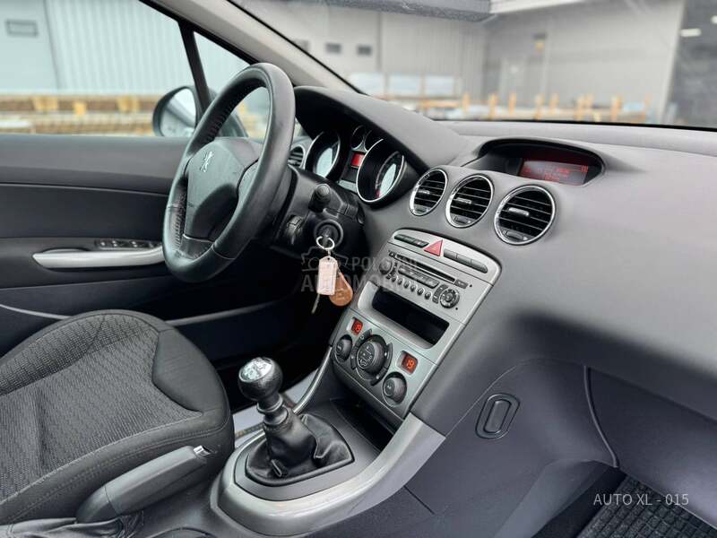 Peugeot 308 1.6 HDI / PANO