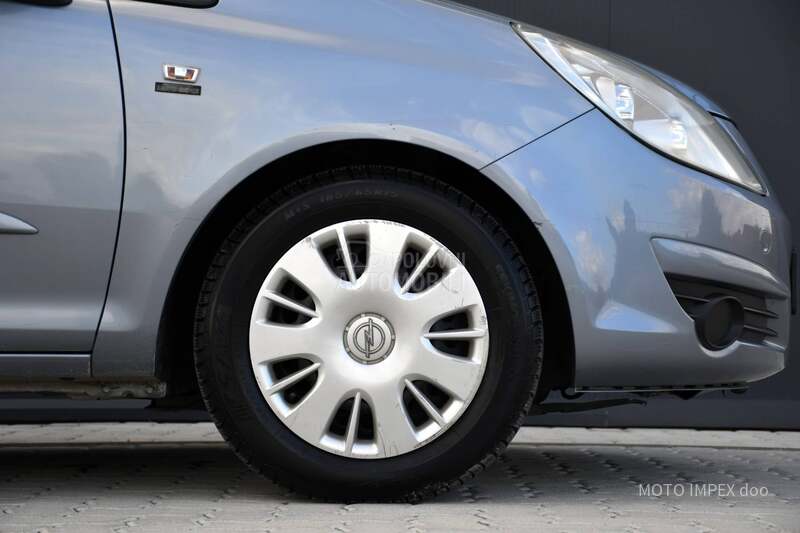 Opel Corsa D 1.3 CDTI / ODLIČNA