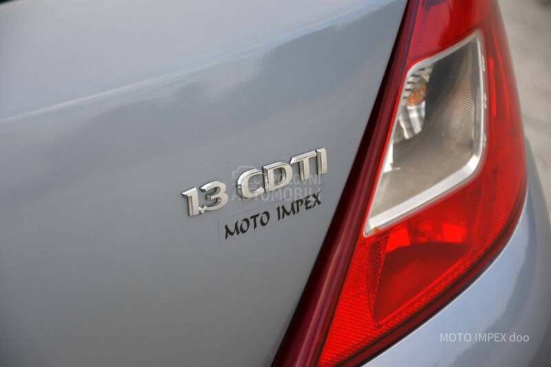 Opel Corsa D 1.3 CDTI / ODLIČNA