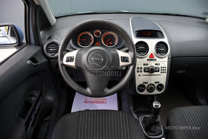 Opel Corsa D 1.3 CDTI / ODLIČNA