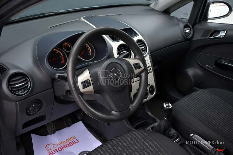 Opel Corsa D 1.3 CDTI / ODLIČNA
