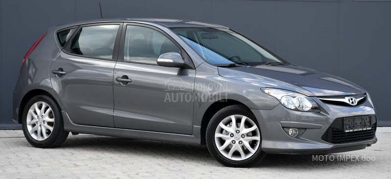 Hyundai i30 1.6 CRDI / AUT / CH