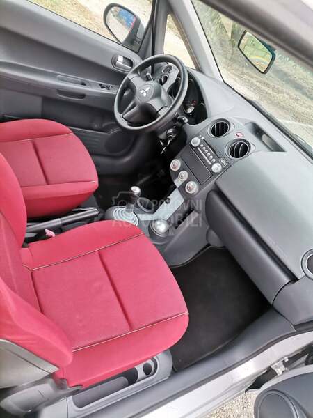 Mitsubishi Colt 1,3 b