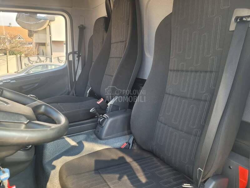 Mercedes Benz Atego 818