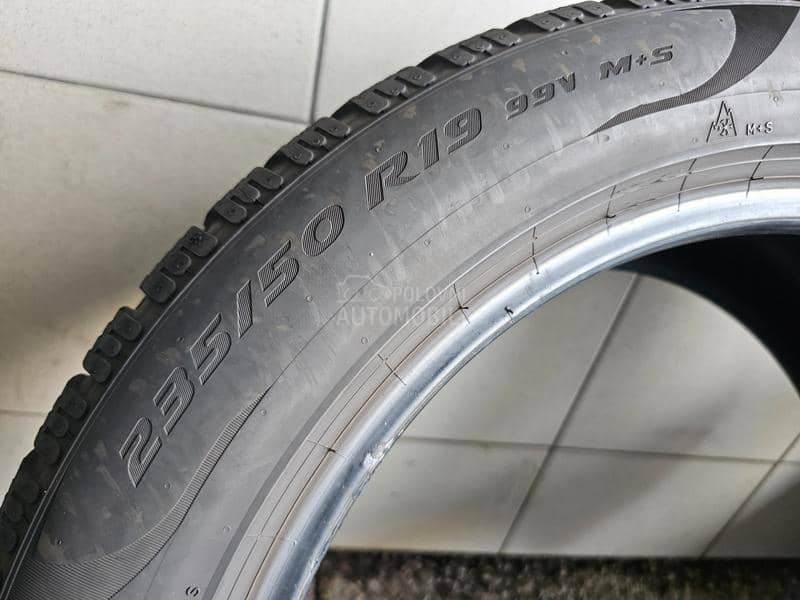Pirelli 235/50 R19 Zimska