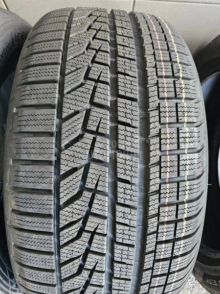Hankook 255/50 R18 Zimska