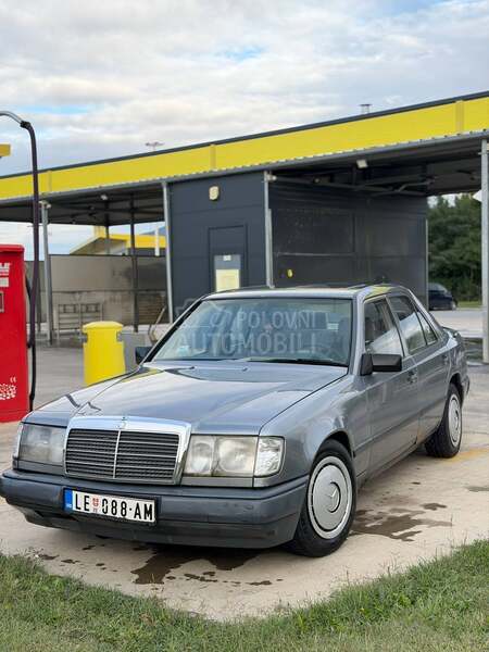 Mercedes Benz E 124 2.3 Redni