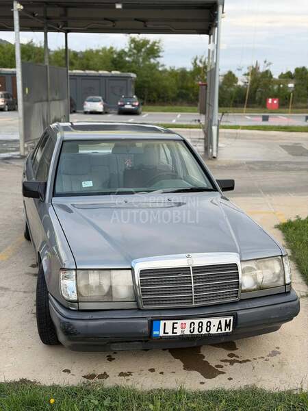 Mercedes Benz E 124 2.3 Redni