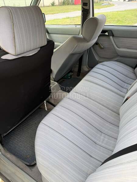 Mercedes Benz E 124 2.3 Redni