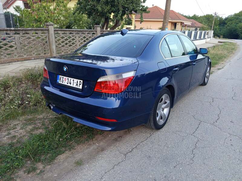 BMW 520 