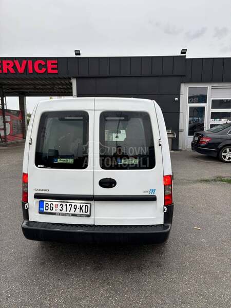 Opel Combo 1.6 CNG