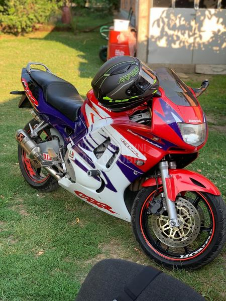 Honda CBR600 F3