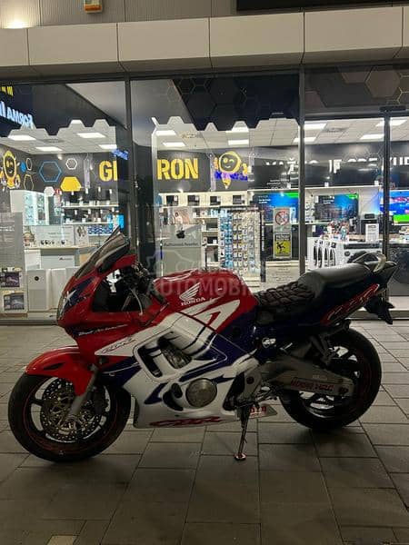 Honda CBR600 F3