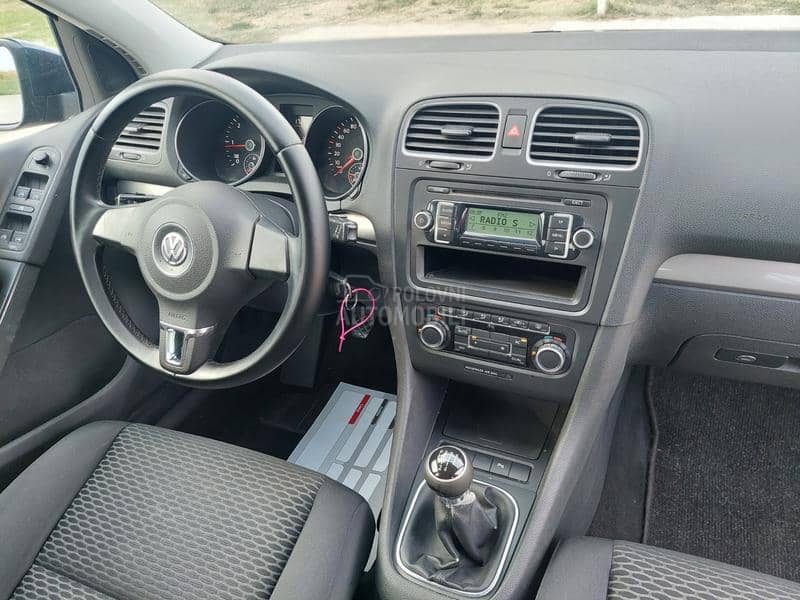 Volkswagen Golf 6 1.6TDI 5VR HIGH Volkswagen Golf 6 1.6TDI 5VR HIGH