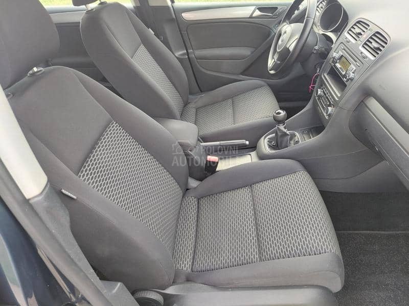 Volkswagen Golf 6 1.6TDI 5VR HIGH Volkswagen Golf 6 1.6TDI 5VR HIGH