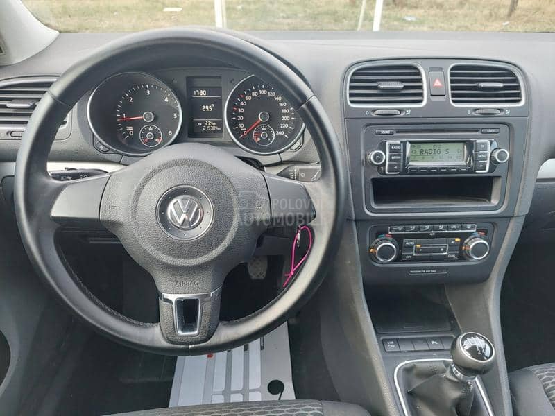 Volkswagen Golf 6 1.6TDI 5VR HIGH Volkswagen Golf 6 1.6TDI 5VR HIGH