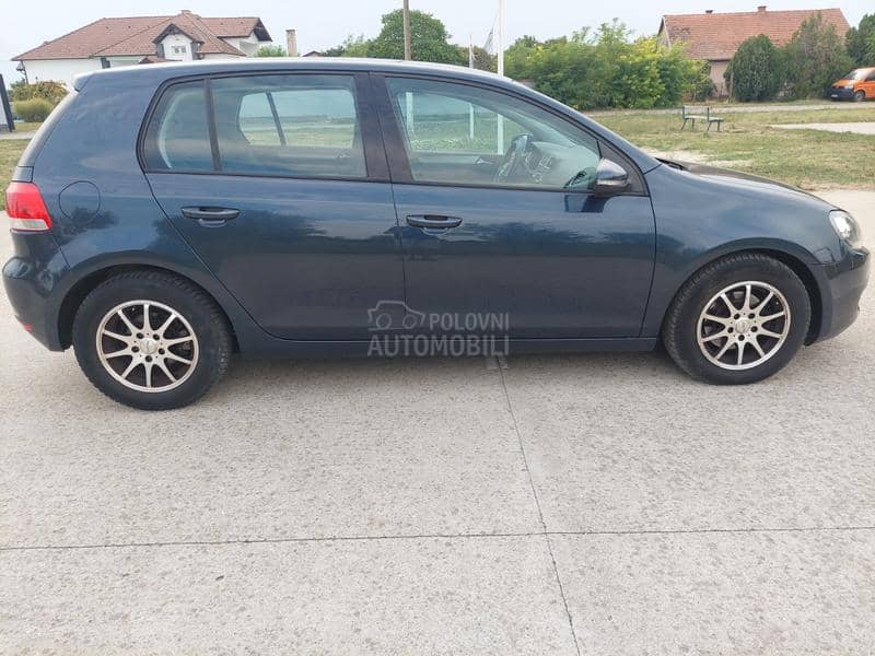 Volkswagen Golf 6 1.6TDI 5VR HIGH Volkswagen Golf 6 1.6TDI 5VR HIGH