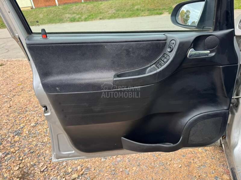 Opel Zafira 1,8b 16v KIima radi