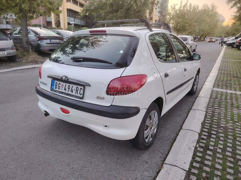 Peugeot 206 1.1