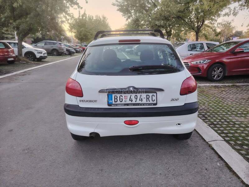Peugeot 206 1.1