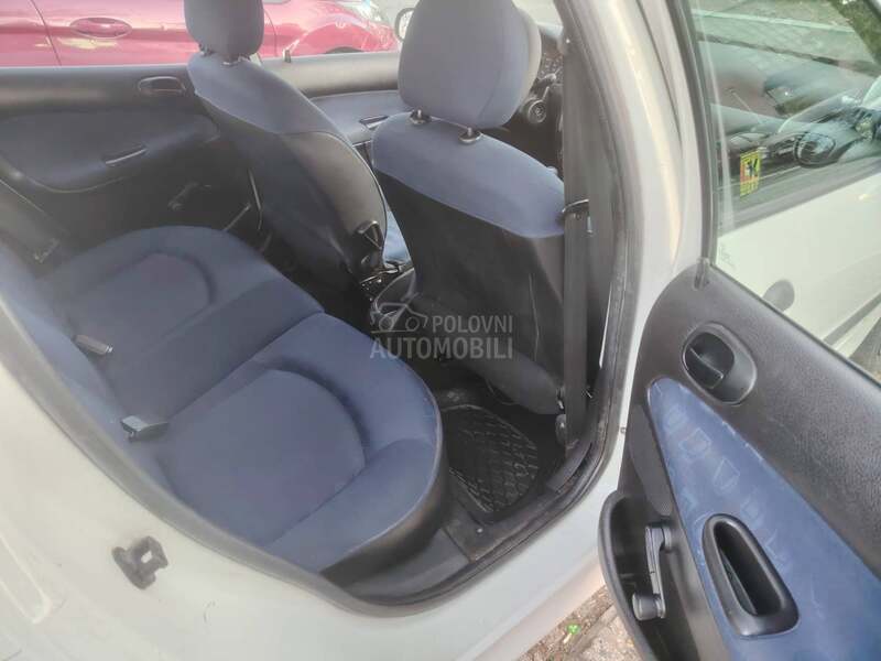 Peugeot 206 1.1