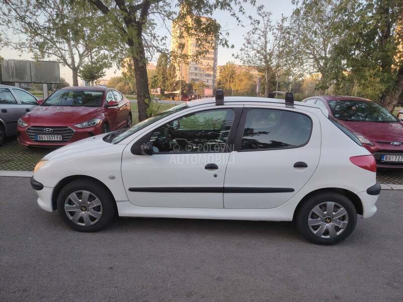 Peugeot 206 1.1