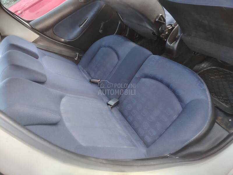 Peugeot 206 1.1
