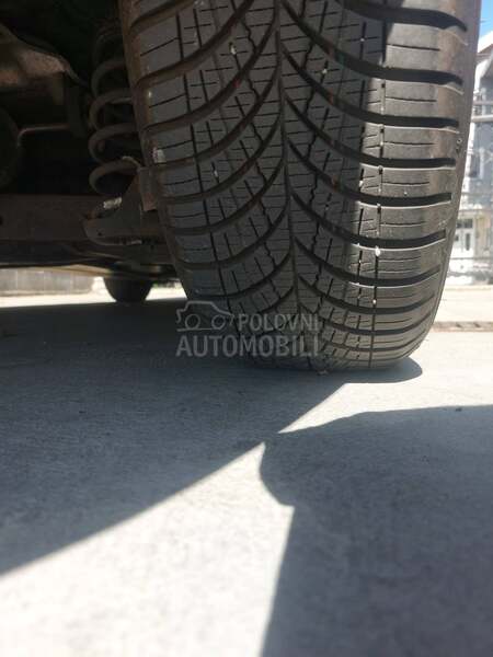 Goodyear 195/65 R15 Zimska