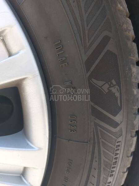 Goodyear 195/65 R15 Zimska