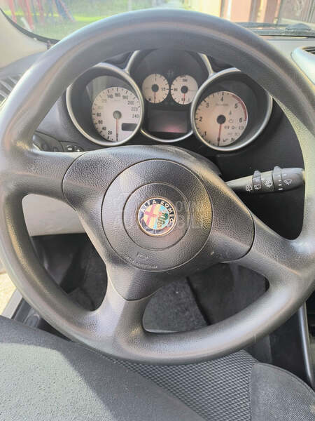 Alfa Romeo 147 1.9 JTD