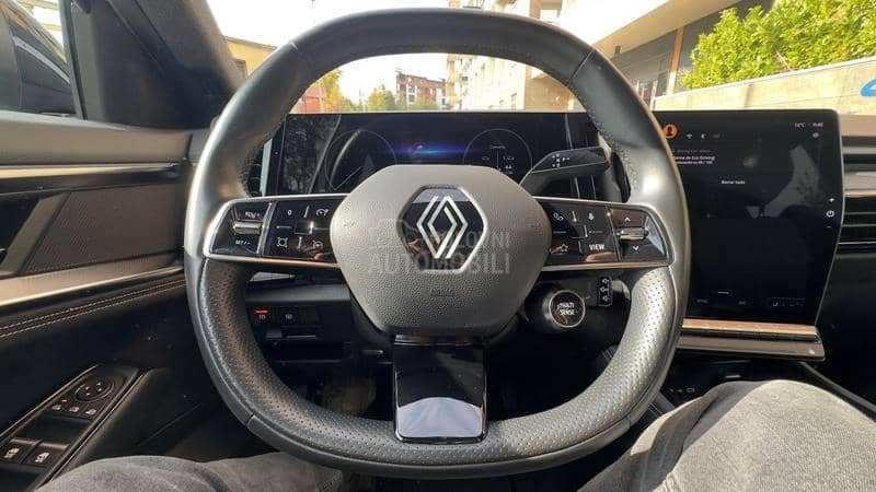 Renault Austral techno E-Tech hybrid