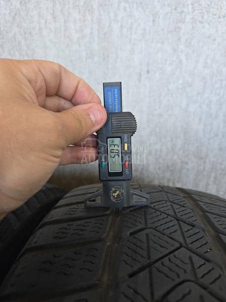 Pirelli 225/45 R19 Zimska