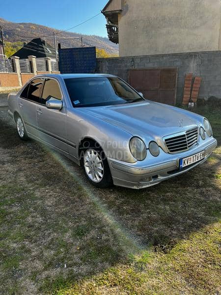 Mercedes Benz E 220 elegance