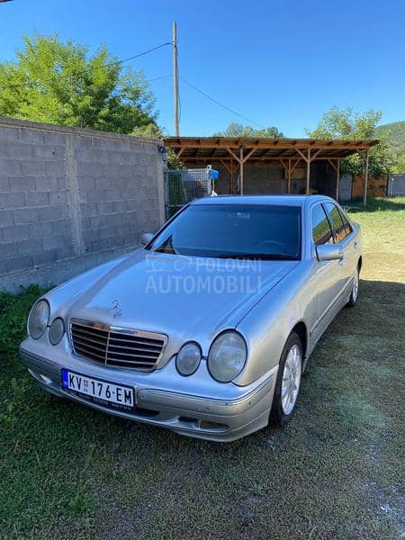 Mercedes Benz E 220 elegance