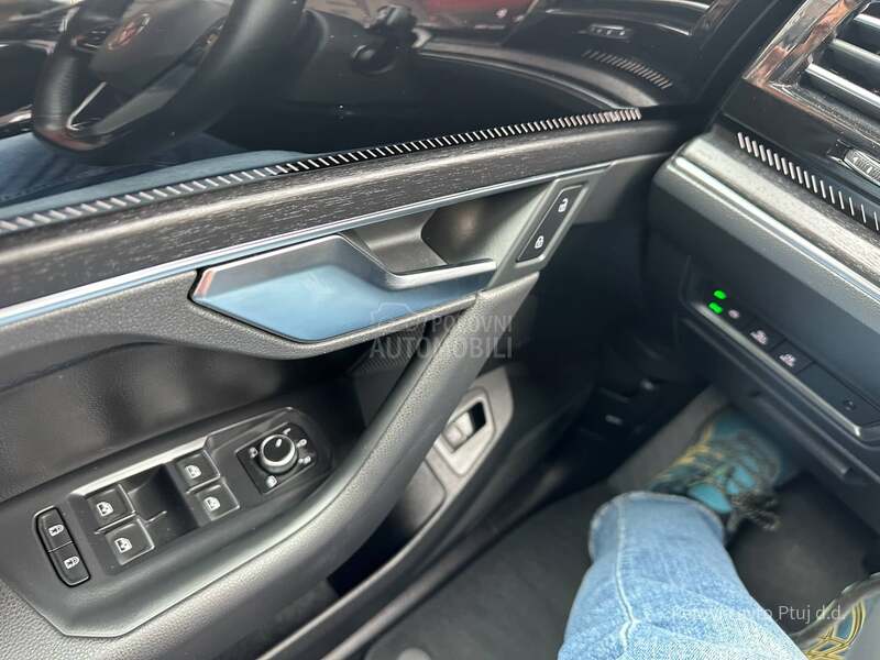 Volkswagen Touareg 4Motion 3.0 TDI
