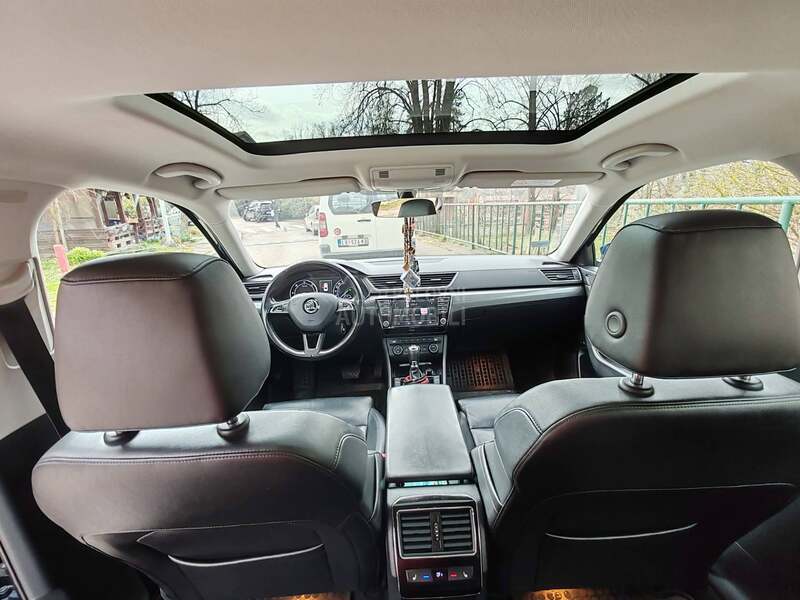 Škoda Superb 